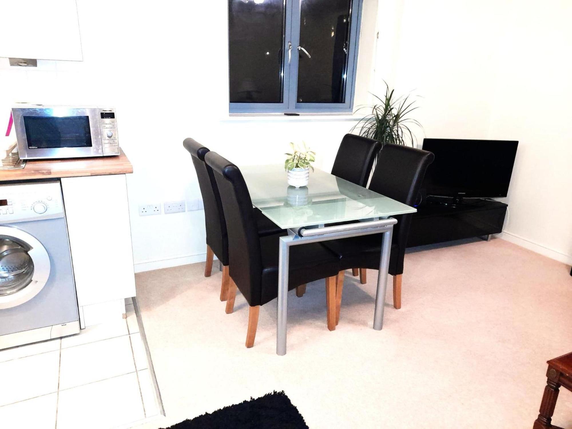 Oxford Apartment-- Free Parking 2 Bedrooms-2Bathrooms-Located In Jericho Oxford Close To Bus And Rail Station Esterno foto